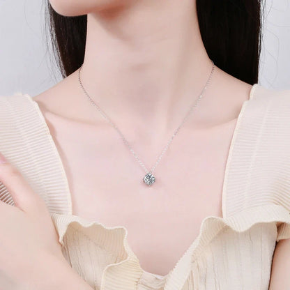 VVS1 D Moissanite Diamond Pendant Necklace for Women